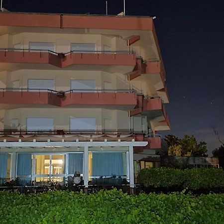 Hotel Le Pleiadi San Felice Circeo Buitenkant foto