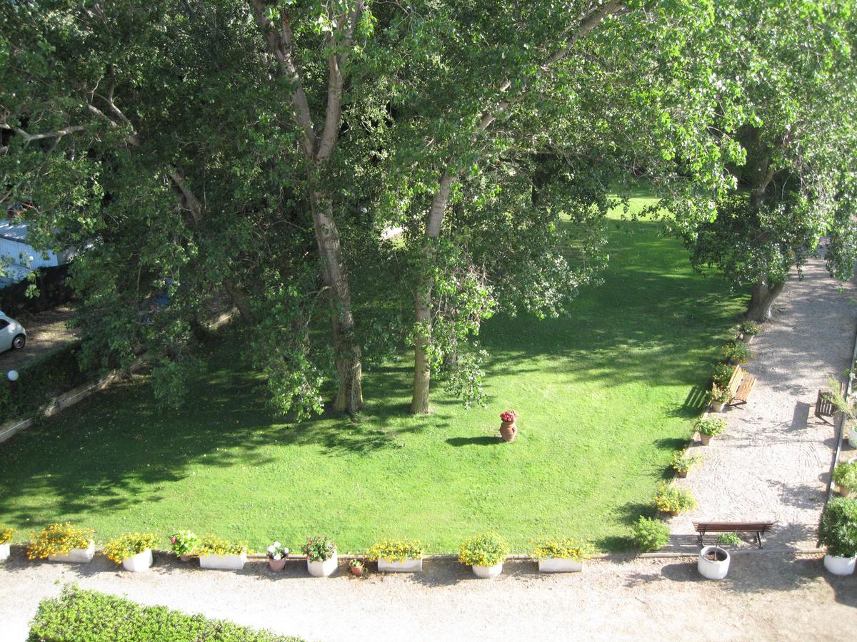 Hotel Le Pleiadi San Felice Circeo Buitenkant foto