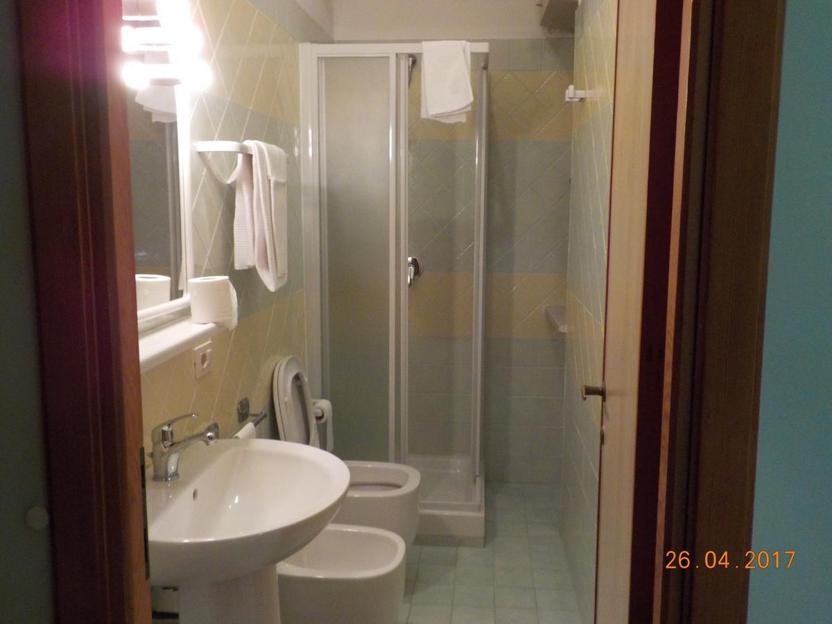 Hotel Le Pleiadi San Felice Circeo Buitenkant foto